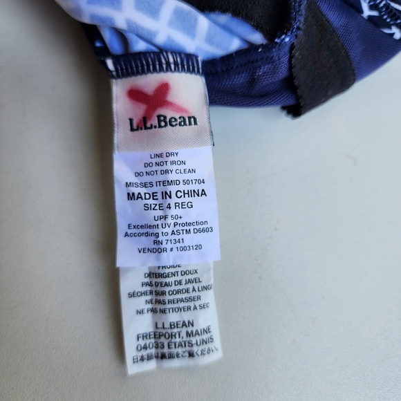 L.L. Bean Women’s Navy Blue White Geo Print Swimsuit Square Neck UPF 50+ Sz 4 - Picture 11 of 12